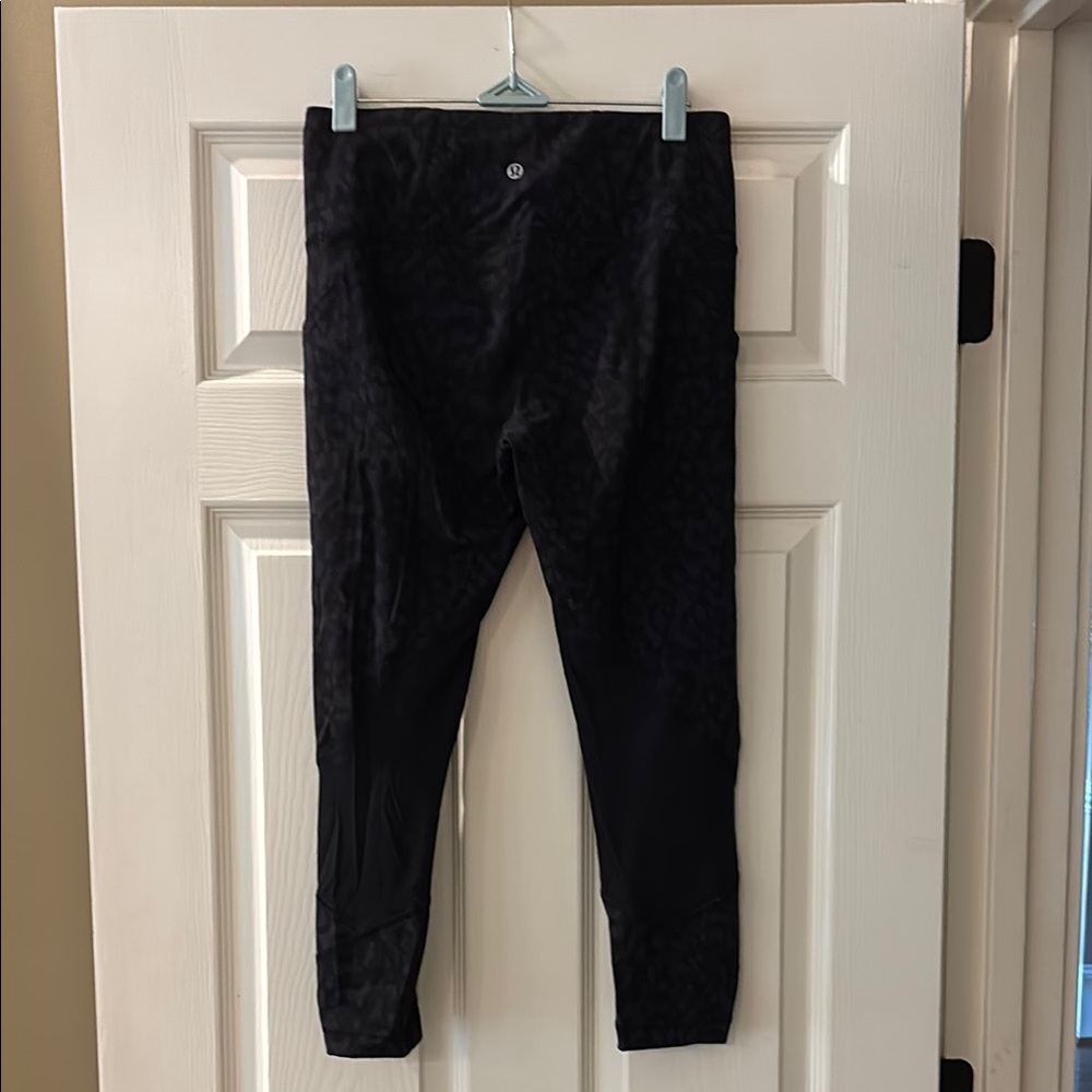 Lululemon Black cheetah Patterned Leggings